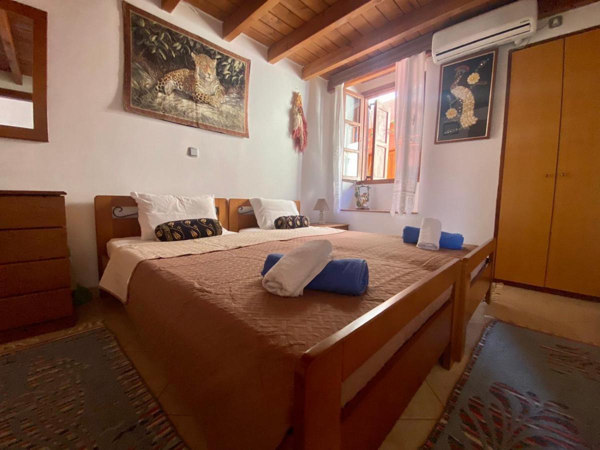 Villa Afroditi Chalki Town Exterior photo